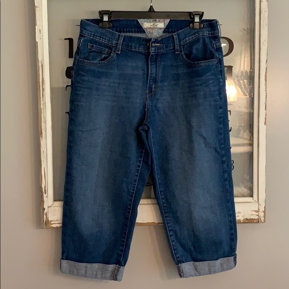 Levi’s Cropped Jeans